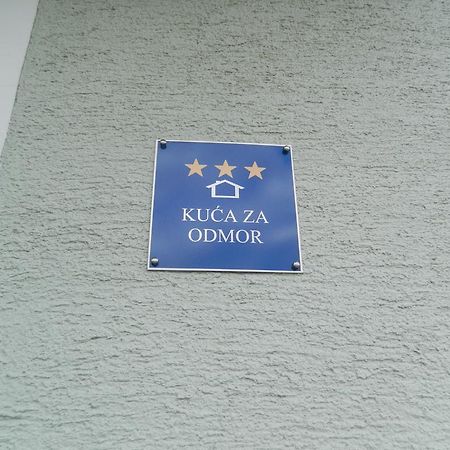 Vacation Home Kuca Za Odmor Красно Екстер'єр фото