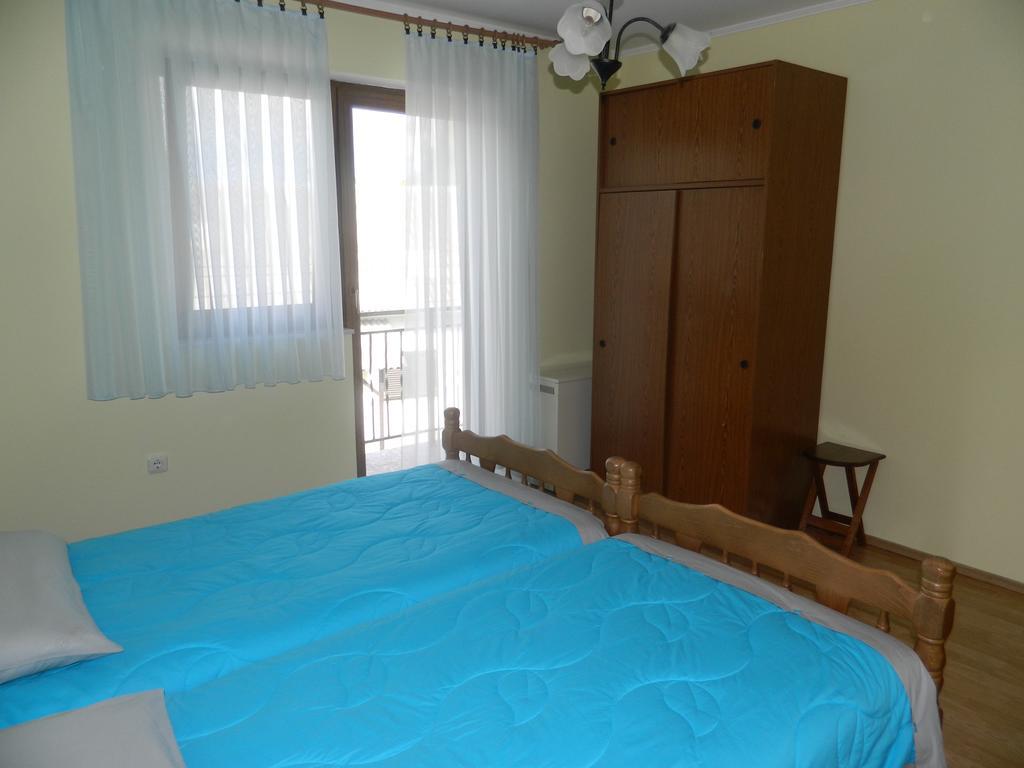 Vacation Home Kuca Za Odmor Красно Номер фото