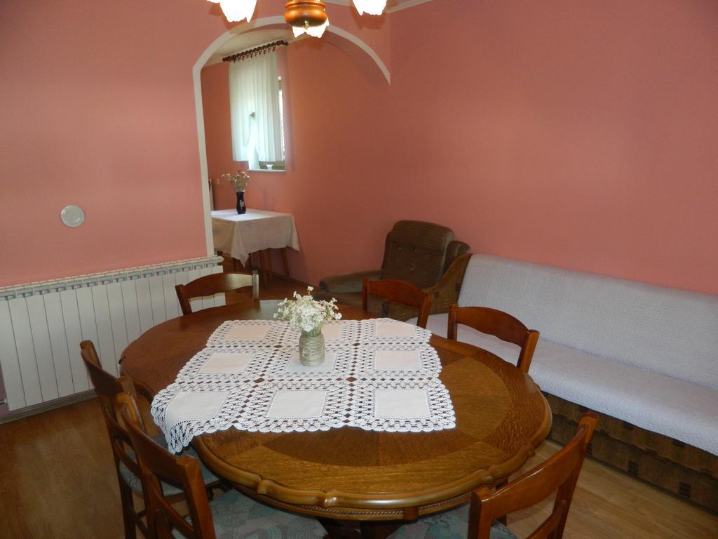 Vacation Home Kuca Za Odmor Красно Екстер'єр фото